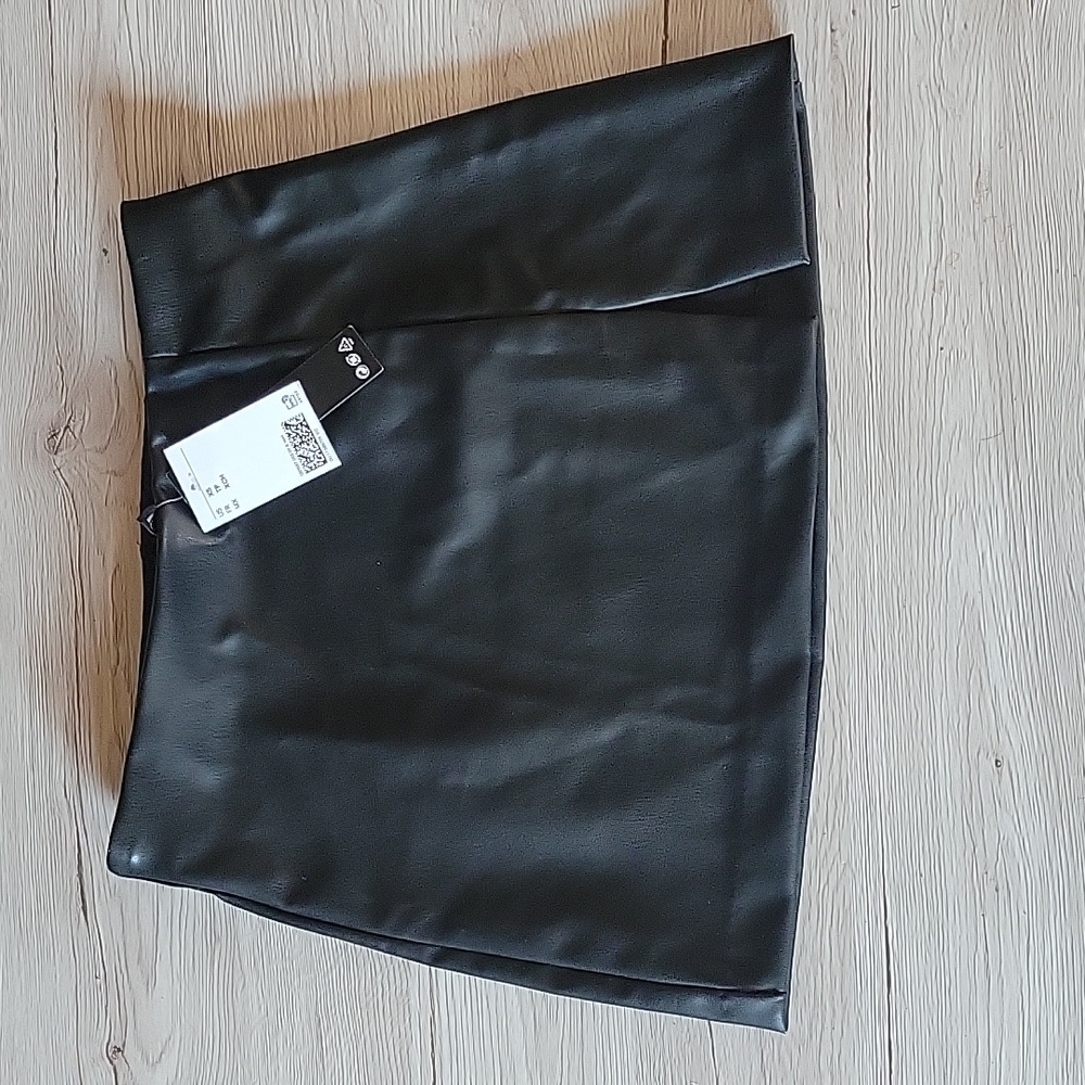 Skirt - Picture 4 of 4